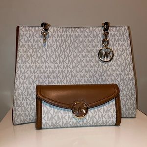 🍩 Michael Kors 🍩 Sofia Vanilla/Acorn Large Tote & Matching Fulton Lrg Wallet